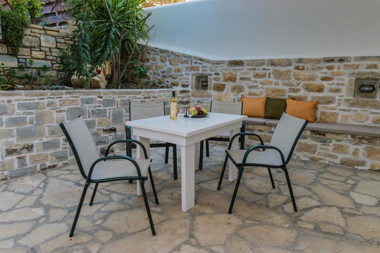 Hotel Sunshine Matala Екстериор снимка